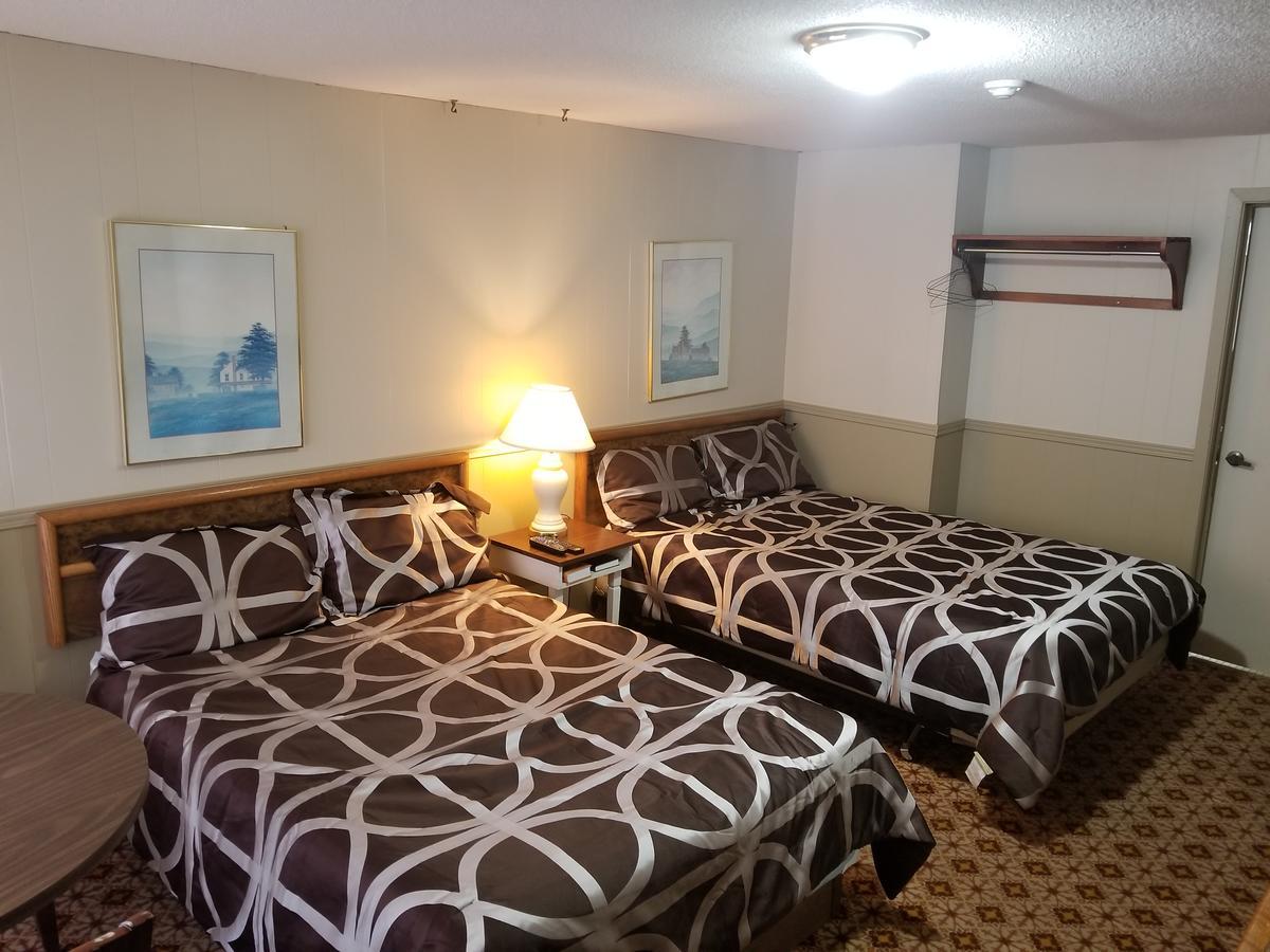Twin Oaks Motel Orono Kültér fotó