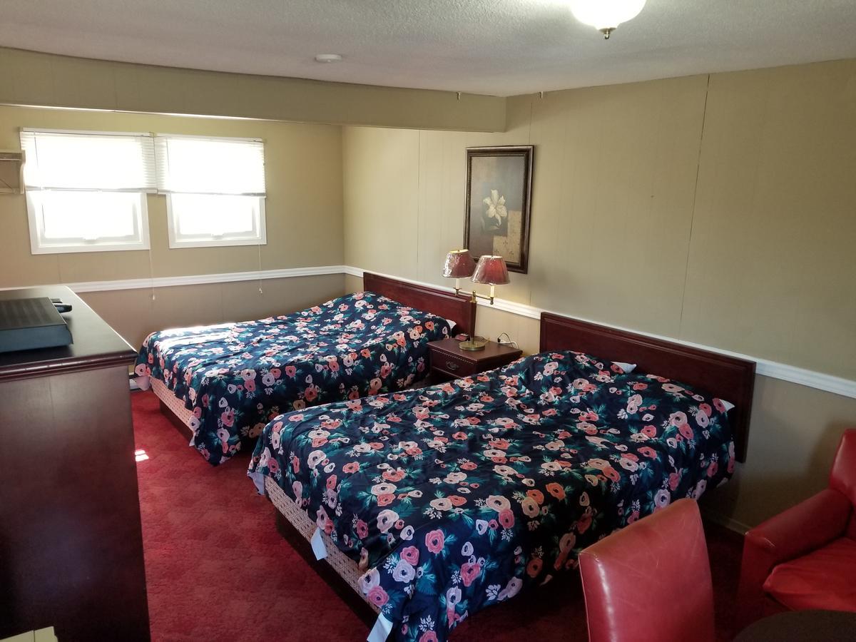 Twin Oaks Motel Orono Kültér fotó